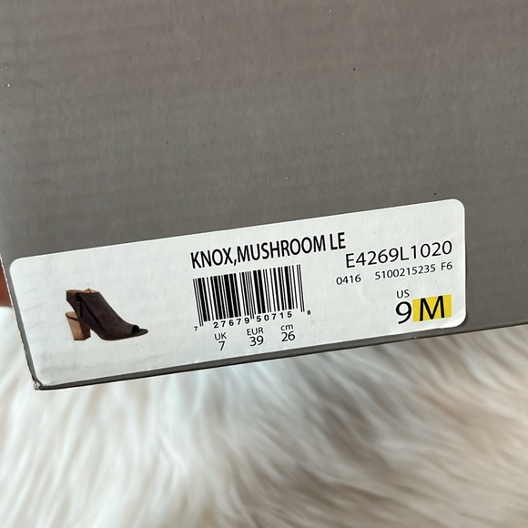 Franco Sarto bootie 9 - Picture 6 of 7